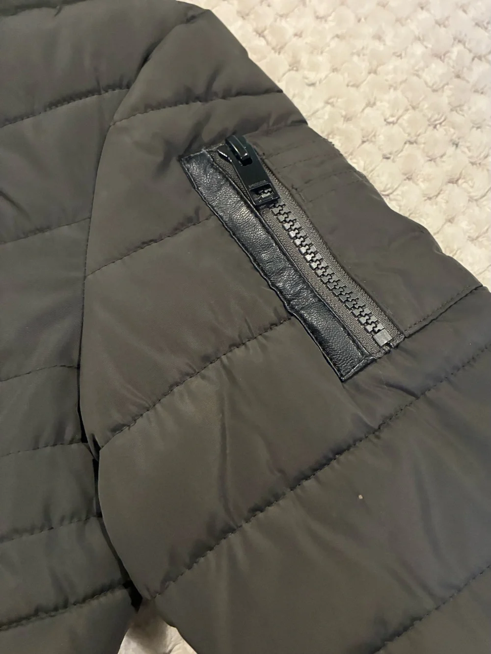 Teenager Girl Dark Green Hooded Puffer Coat with Faux Fur Trim